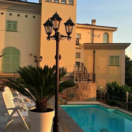 Villa Nina لا سبيتسْيا المظهر الخارجي الصورة