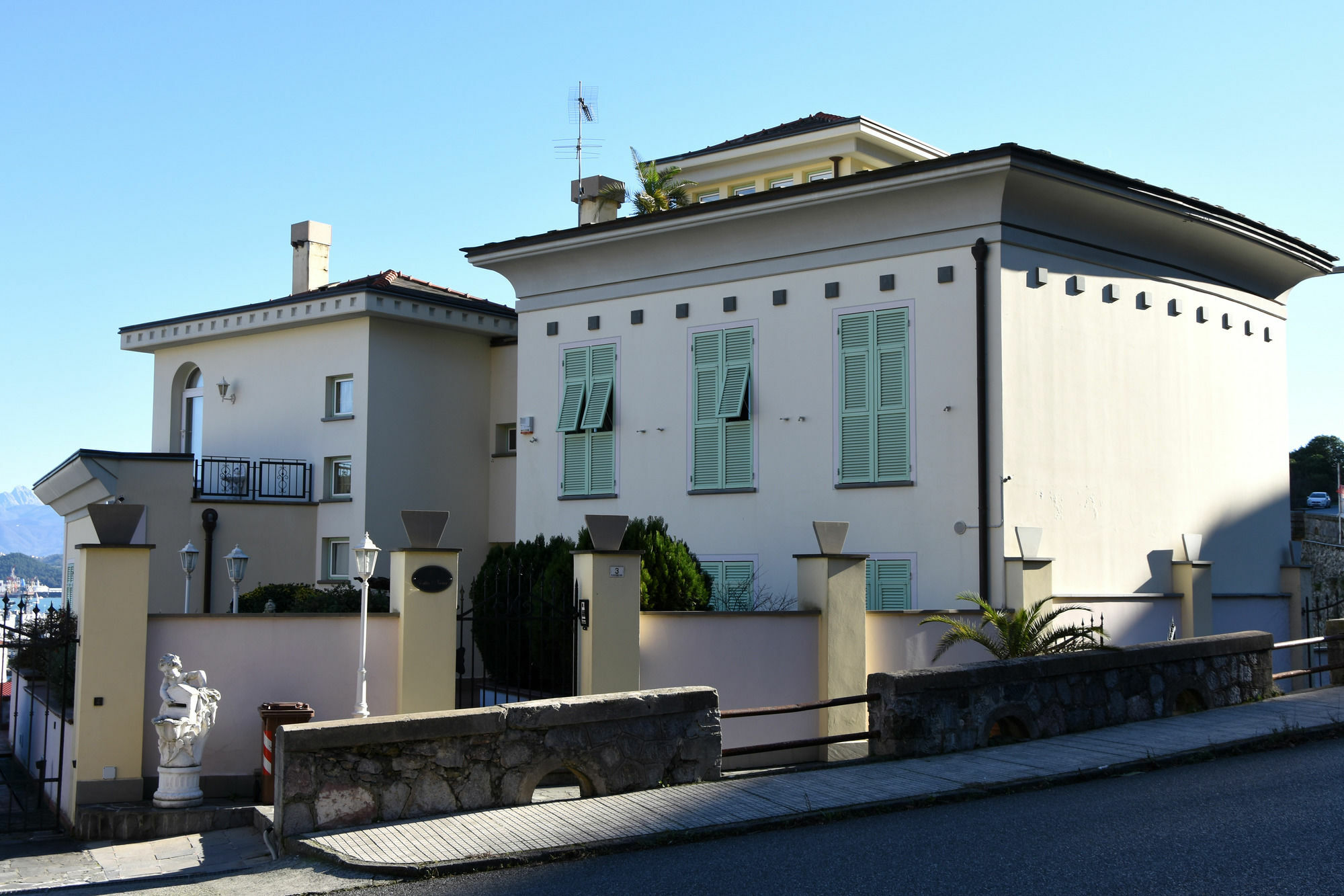 Villa Nina لا سبيتسْيا المظهر الخارجي الصورة